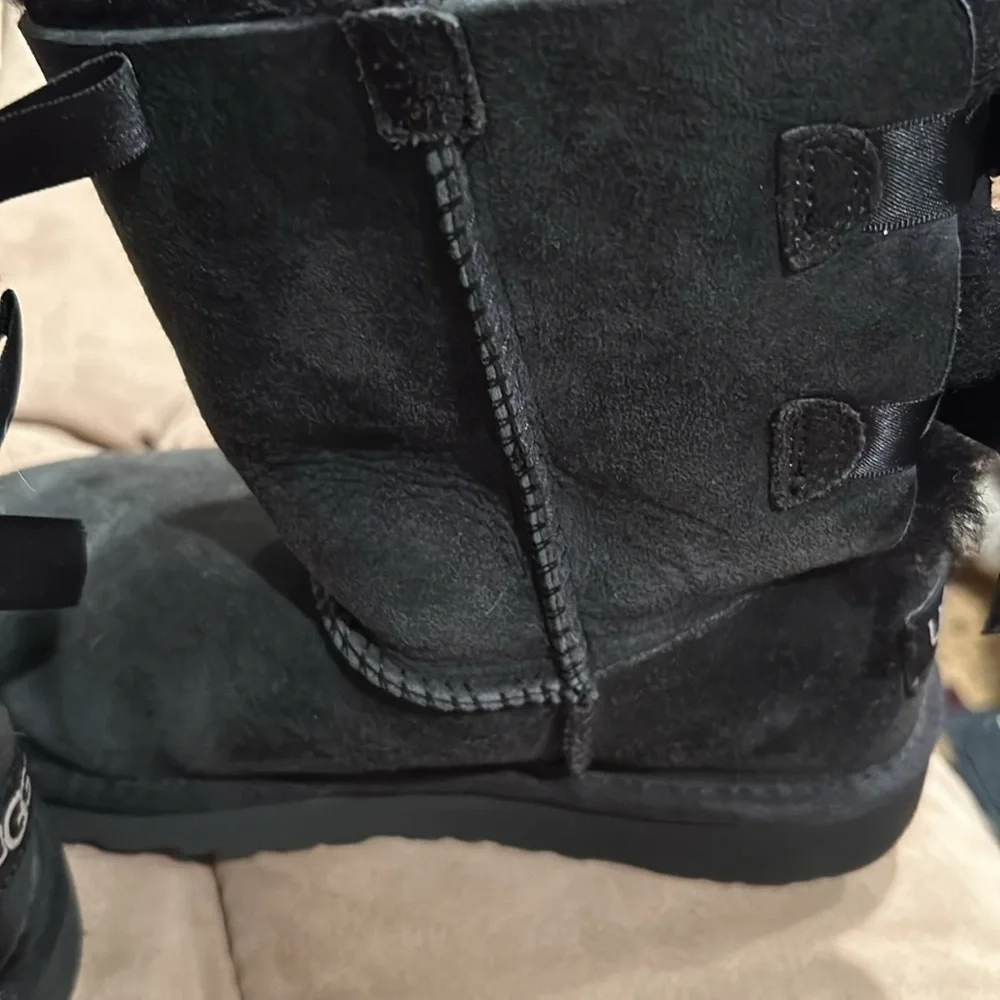 UGG boots girls size 3 - Picture 4 of 8